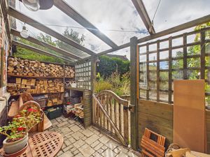 Outside Storage- click for photo gallery